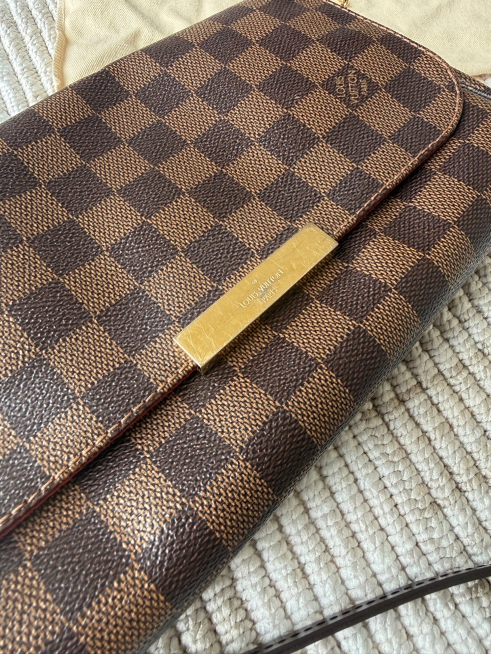 Louis Vuitton Brown Damier Favorite MM Crossbody Bag - Picture 9 of 17
